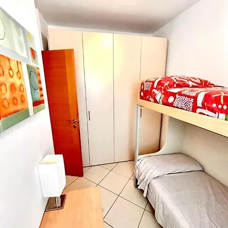 Trilo Adriatico A Due Passi Dal Mare Con Giardino Aria Condizionata E Posto Auto Apartment Marcelli