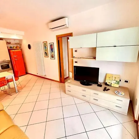 Apartment Trilo Adriatico A Due Passi Dal Mare Con Giardino Aria Condizionata E Posto Auto