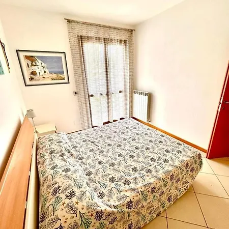 Trilo Adriatico A Due Passi Dal Mare Con Giardino Aria Condizionata E Posto Auto Marcelli